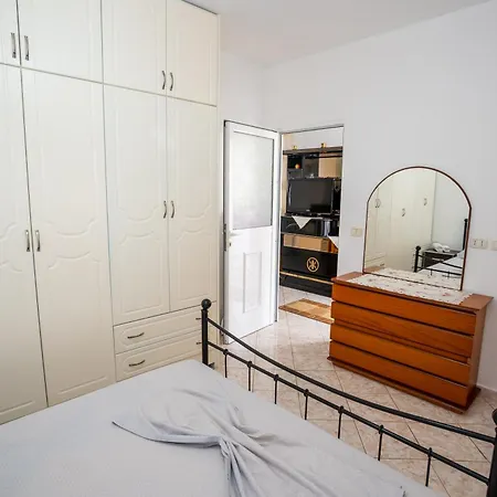 Apartment Kris Vacations In Sarande